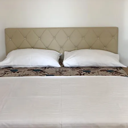 Zlatko Appartement *